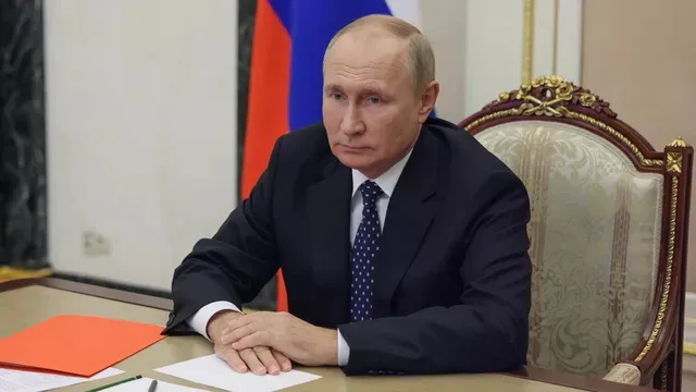 Путин предложил ввести в ДНР, ЛНР, Херсонской и Запорожской областях военное положение