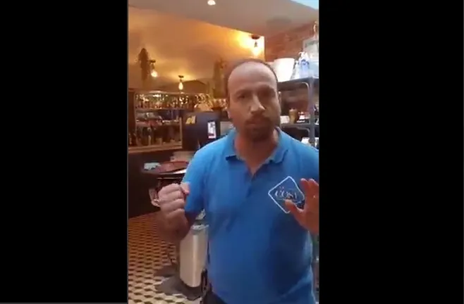 Сотрудник ресторана в Париже выгнал двух украинок со словами "Да здравствует Путин"