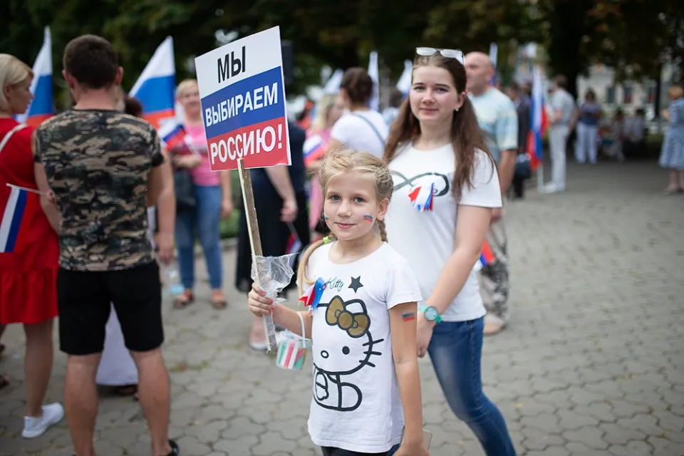Слухи разные, реальность суровая: что раздражает российский Донбасс 