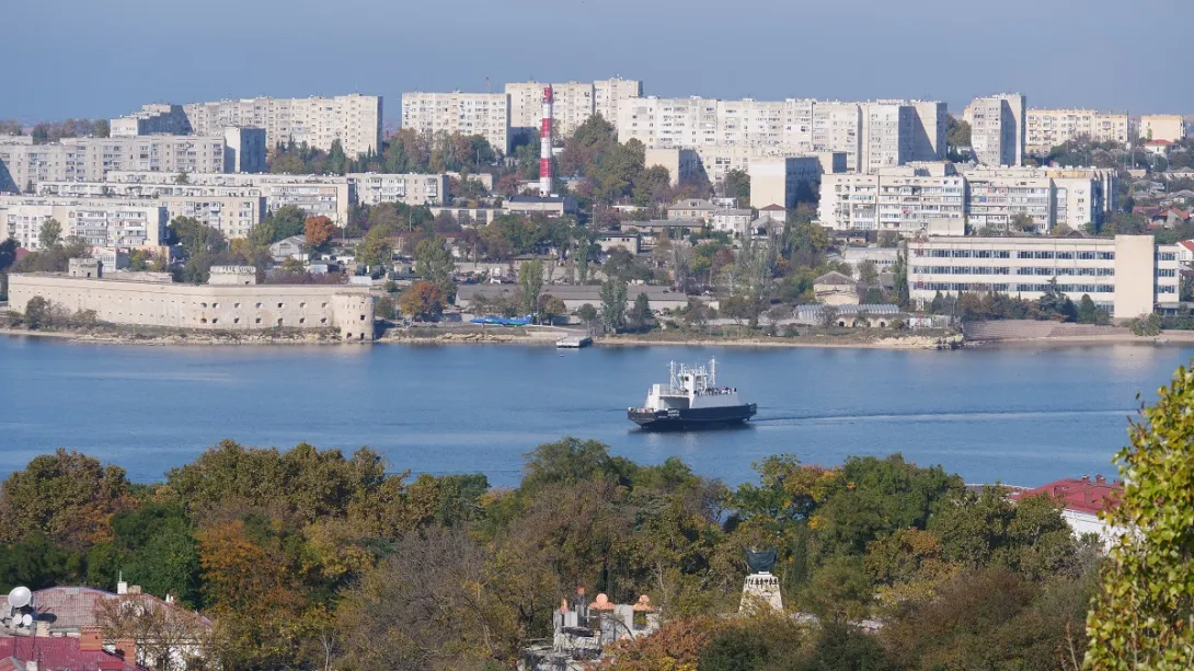 В Севастополе запретили снимать катера и паромы 