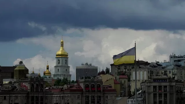СМИ сообщили о взрывах в Киеве и других регионах Украины
