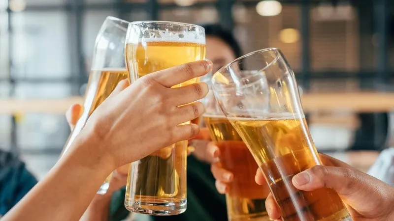 Родителям дали срок за распитие пива с 15-летним сыном