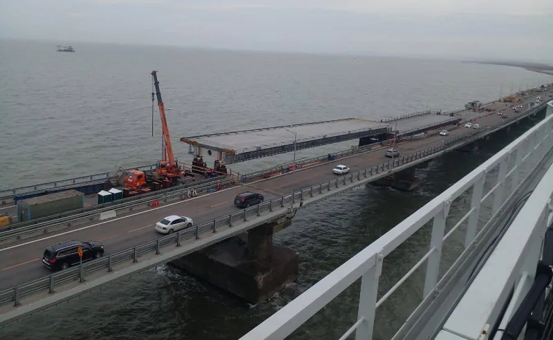 Строители завершили надвижку четырёх пролётов Крымского моста