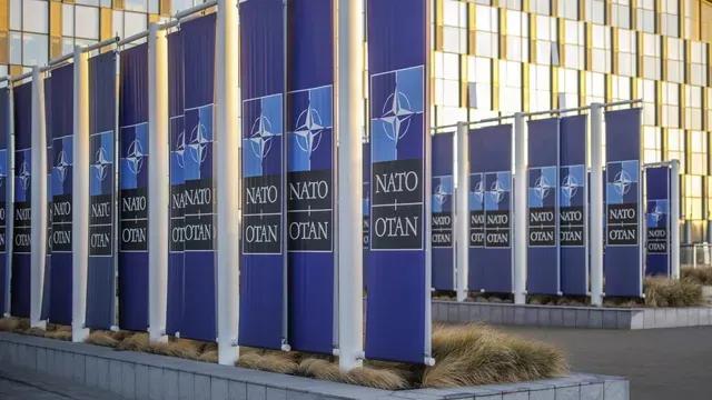 Генсек НАТО признал, что поддержка Украины дорого обходится европейцам