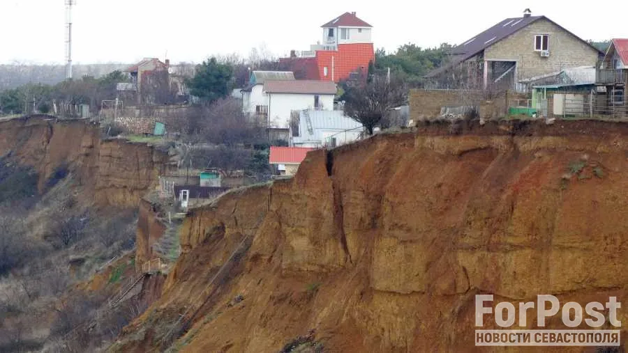 В Севастополе ситуацию с оползнями признали катастрофической