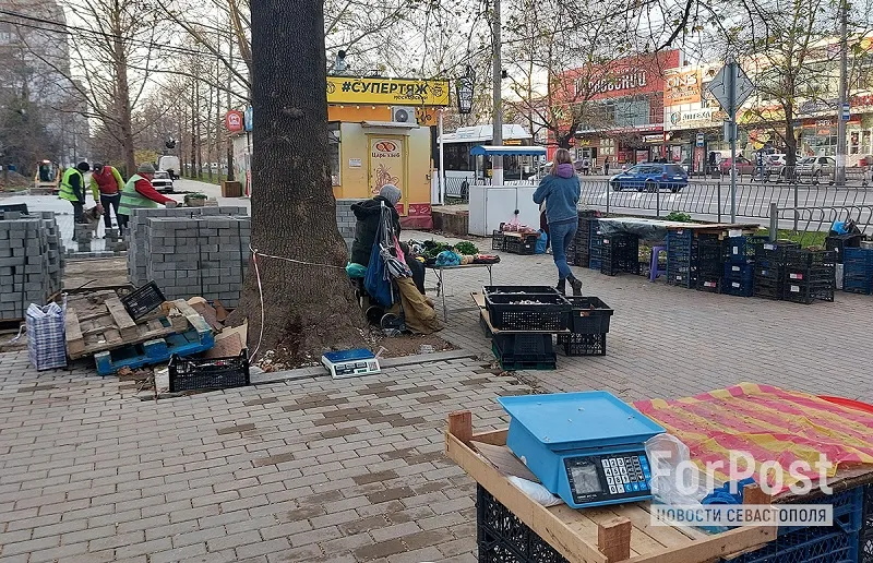 Грязная торговля обнуляет ремонт проспекта Генерала Острякова в Севастополе 