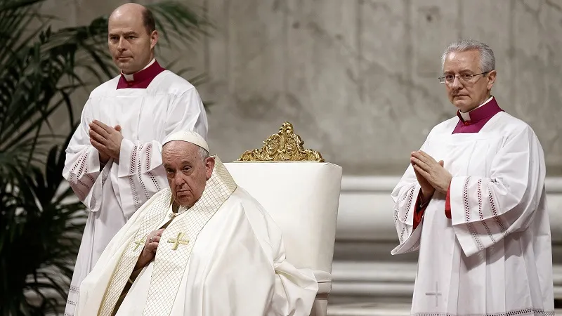 Папа римский предупредил о «зловещих знамениях» для мира 