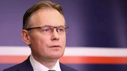 Замглавы МИД Польши Мулярчик обвинил ФРГ в неуважении из-за отказа говорить о репарациях