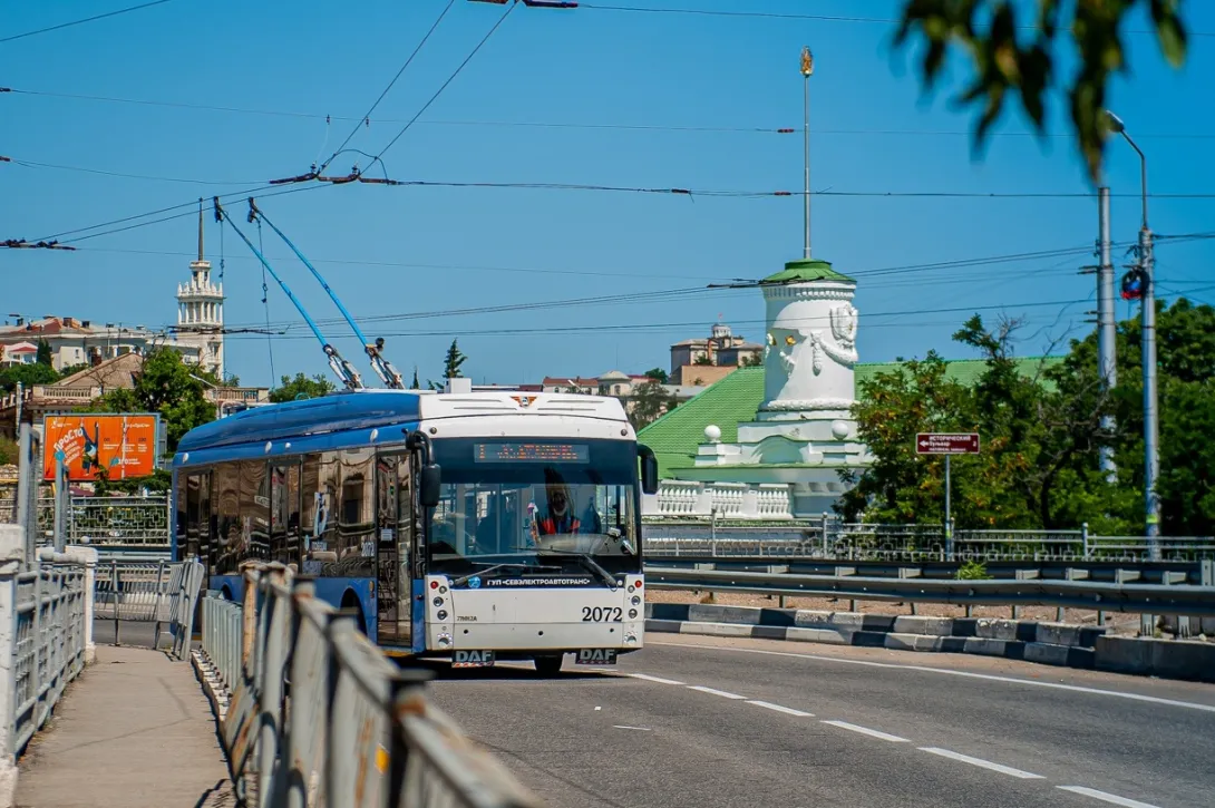 С понедельника в Севастополе подорожает проезд в общественном транспорте