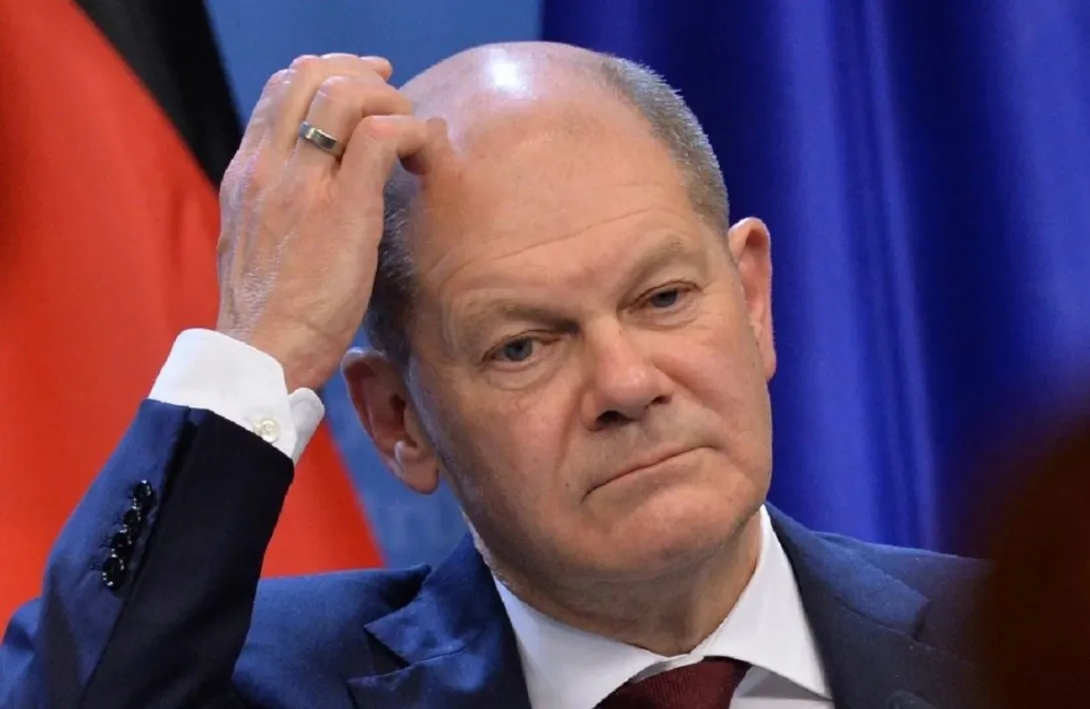 Шольц заверил, что все в кабмине ФРГ против втягивания НАТО в конфликт на Украине