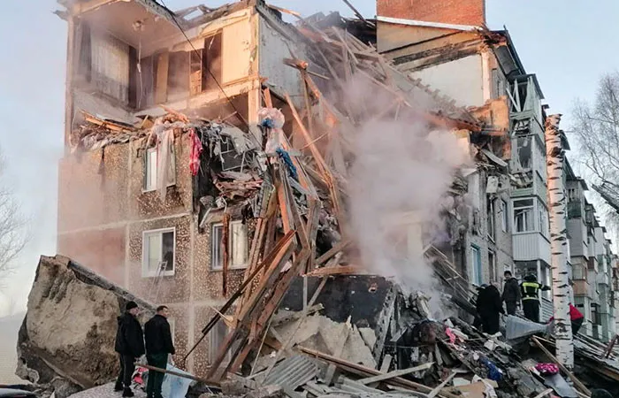 «Женщина висит, мёртвая» — очевидцы о взрыве дома в Тульской области