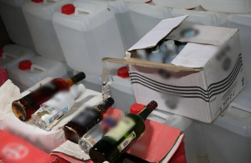 Подпольный цех по изготовлению «элитного» алкоголя накрыли в Крыму
