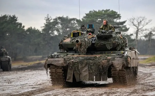 Die Welt узнала об отказе Нидерландов и Дании отправлять на Украину танки
