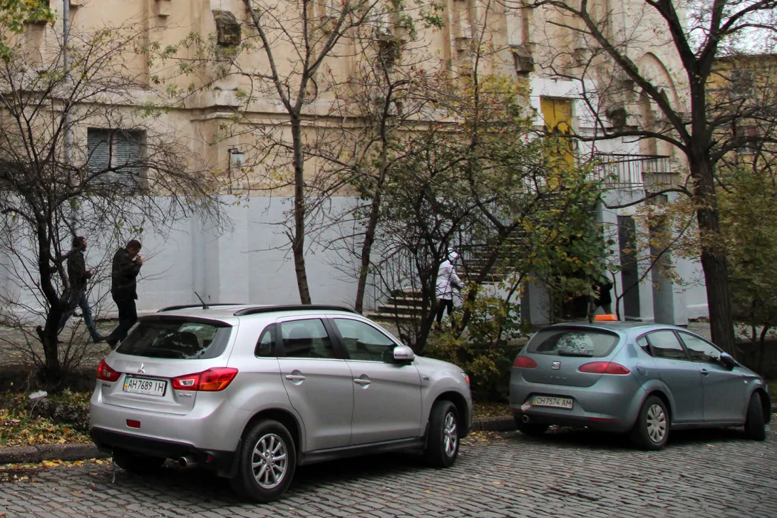 Севастопольские авто с украинскими номерами – под особым вниманием властей