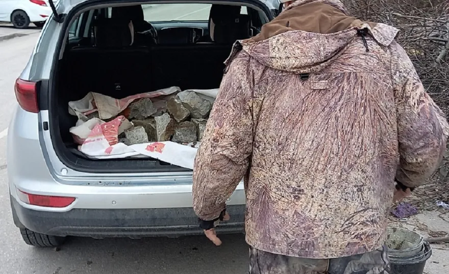 «Всю жизнь так делаю»: кто вносит свой личный вклад в захламление Севастополя