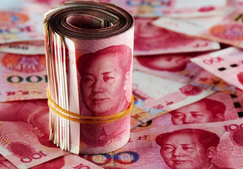 Юань вошел в тройку самых популярных у россиян валют для сбережений 