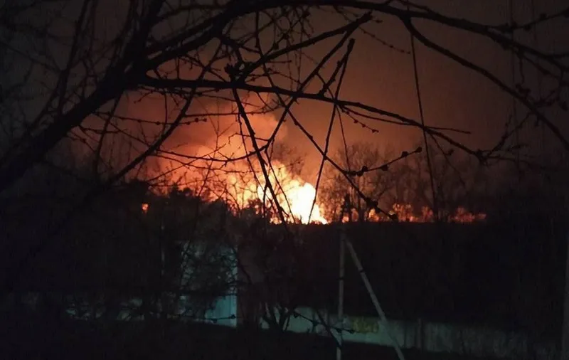 Пожар на бывшей птицефабрике под Симферополем тушили несколько часов
