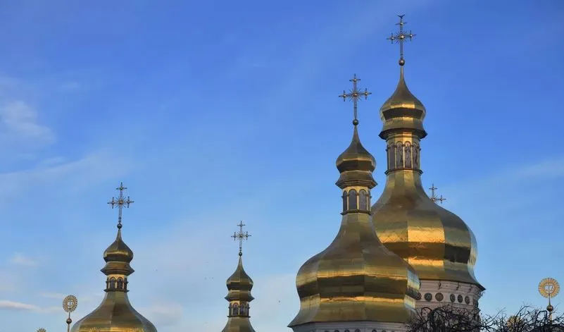 Во время захвата храма УПЦ под Киевом умер один из нападавших