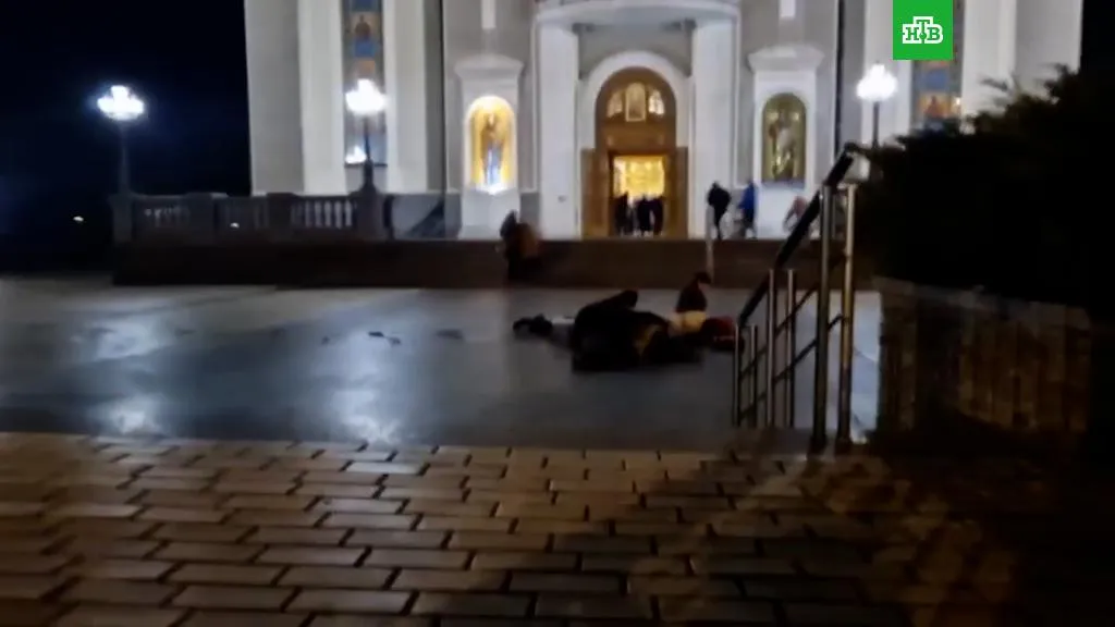 ВСУ обстреляли территорию вблизи храма в Донецке во время пасхального богослужения