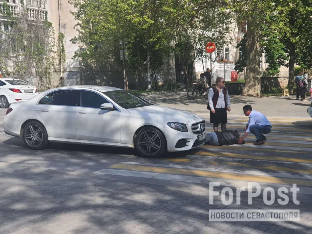 В центре Севастополя сбили женщину на пешеходном переходе 