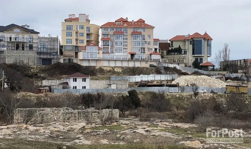 В Севастополе попытались снять запрет на строительство у древнего некрополя