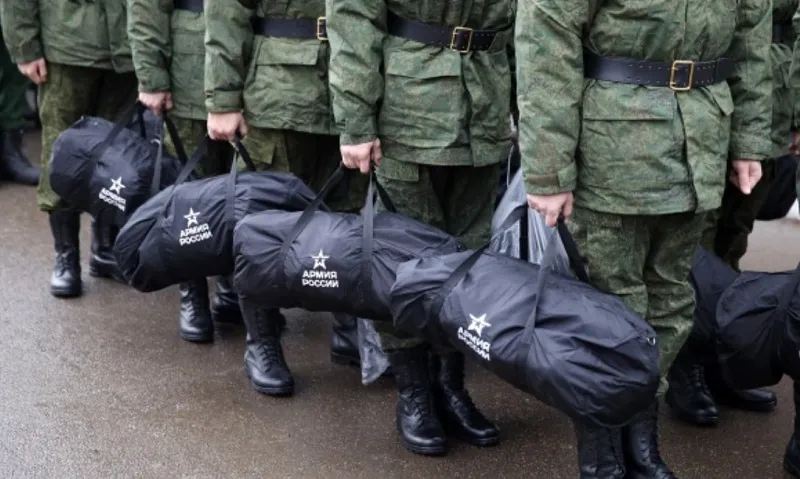Армию России пополнят две армии и два военных округа