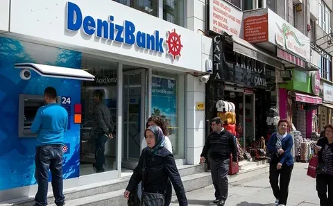 В турецком банке объяснили списание денег со счетов россиян