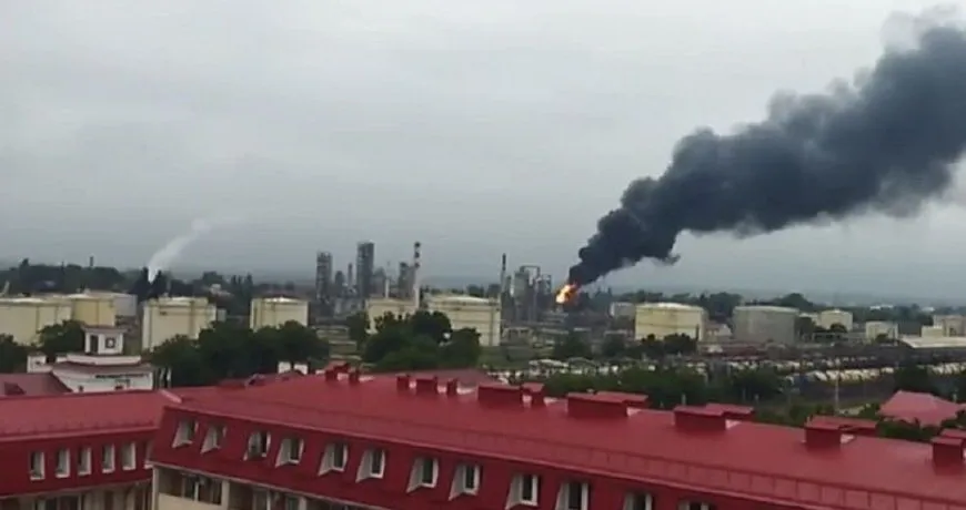 Названа причина утренних пожаров на нефтезаводе в Краснодаре