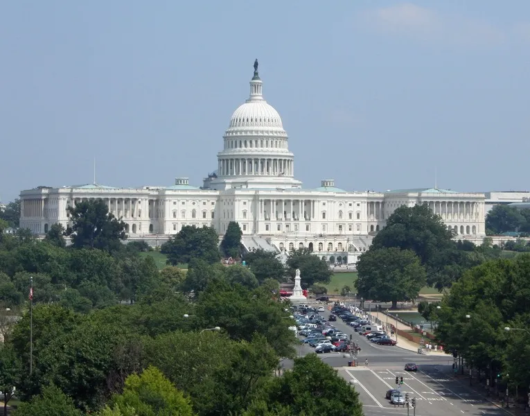 В американском Конгрессе назревает раскол по поводу помощи Украине