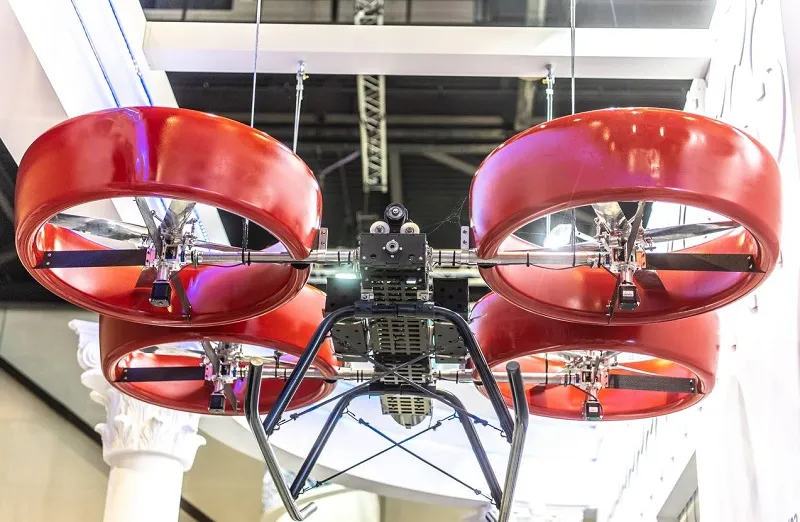 Севастополь показал перспективные надводный и воздушный дроны