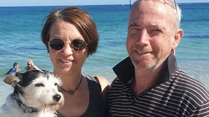 Семейную пару выгоняют из Австралии из-за их возраста