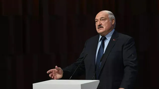 Лукашенко заявил о согласии Пригожина остановить движение ЧВК "Вагнер" 