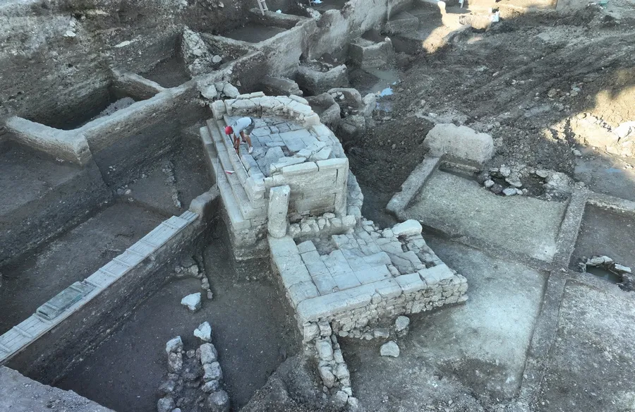 В Севастополе обнаружен уникальный древний мавзолей