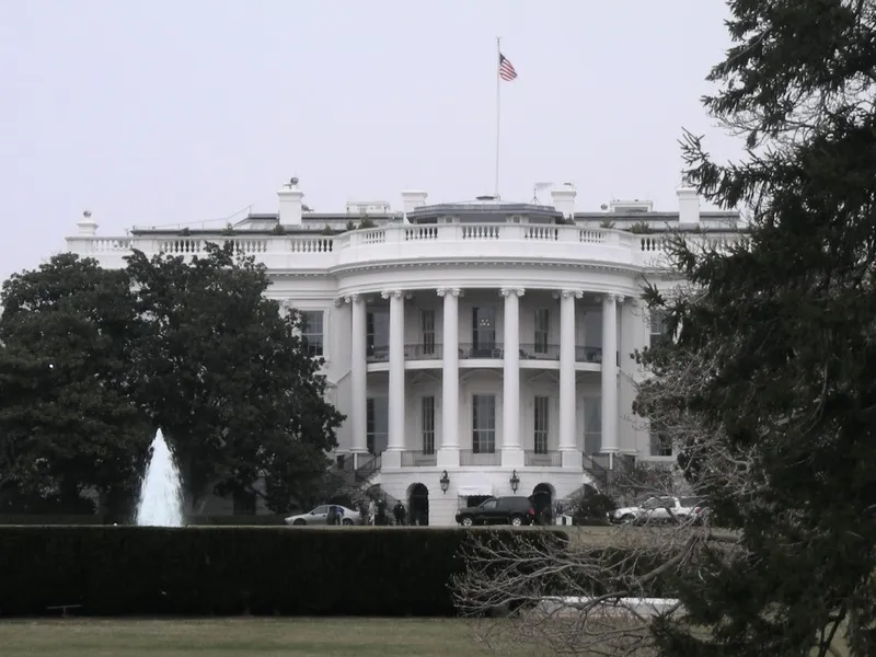 В США эвакуировали Белый дом из-за неожиданной находки