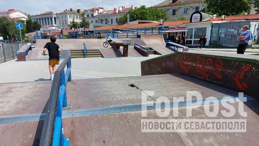 Скейтплощадку в севастопольской Артбухте назвали альтернативой соседней «стометровке» 