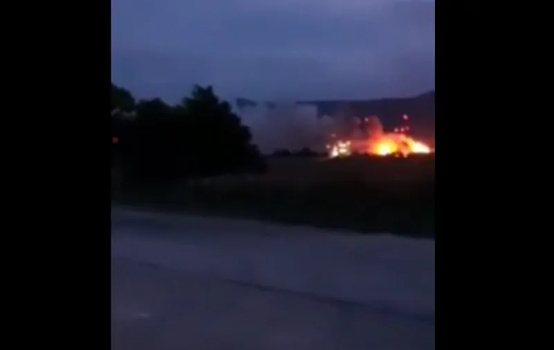 Из-за ночного пожара на полигоне в Крыму перекрыли трассу «Таврида»