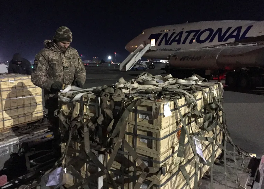 AP: США отправят дополнительную военную помощь Киеву на $400 миллионов