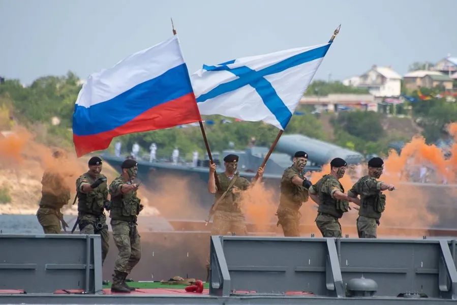 Как в Севастополе празднуют День ВМФ