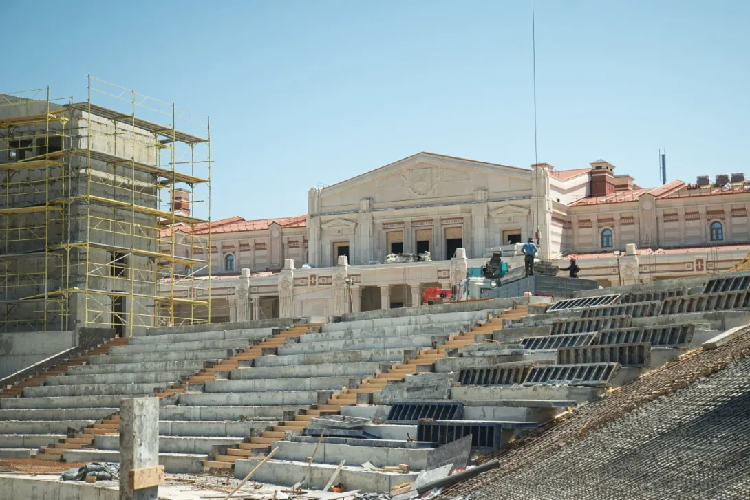 На территории «Нового Херсонеса» в Севастополе растёт масштабный амфитеатр