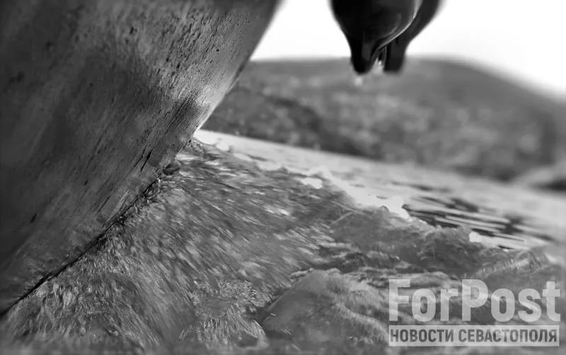 Водитель моторной лодки насмерть сбил ныряльщика в море у берегов Крыма