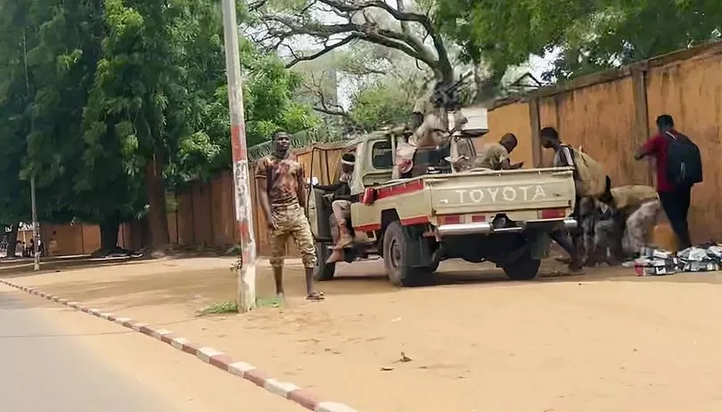 СМИ: при атаке французских военных в Нигере погибли пять человек.