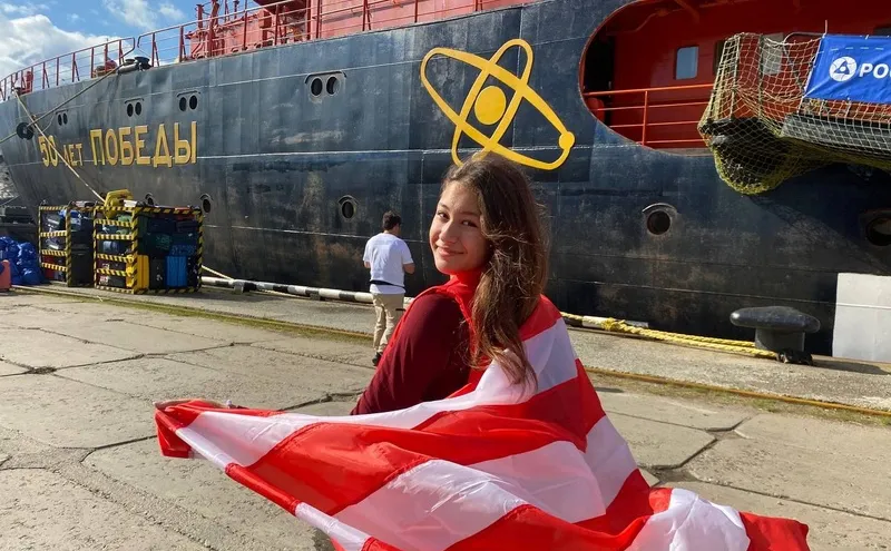 Крымская школьница на ледоколе отправилась к Северному Полюсу