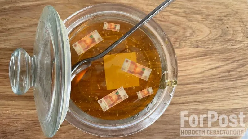 Покупка мёда обошлась 91-летней крымчанке в 800 тысяч