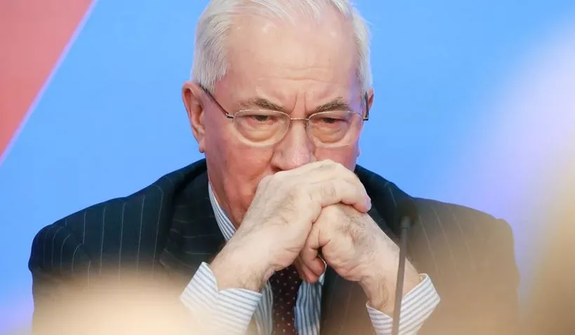 Азаров: Киев скрывает повальный алкоголизм и наркоманию в рядах ВСУ