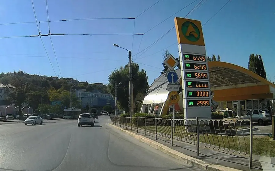 В Севастополе продолжаются перебои с дизельным топливом