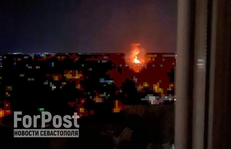 В небе Севастополя прогремели мощные взрывы