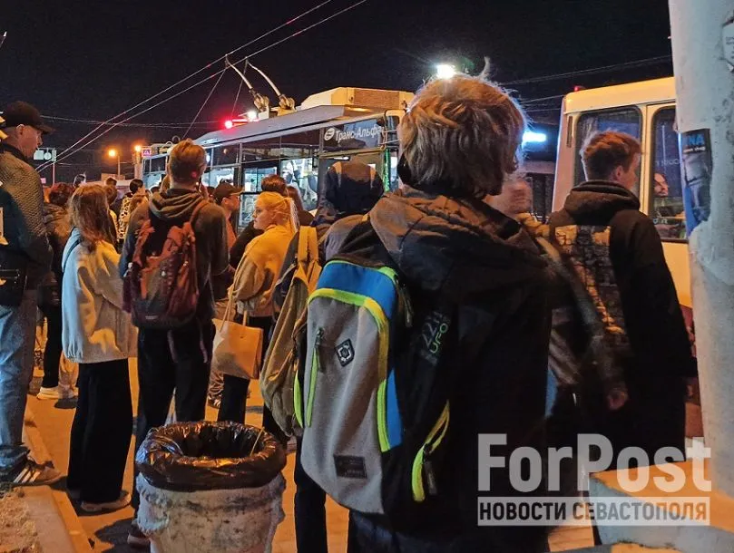 В Севастополе пассажиры общественного транспорта чувствуют себя заложниками
