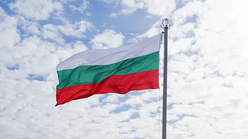 Болгарию предупредили о риске повторить судьбу Украины