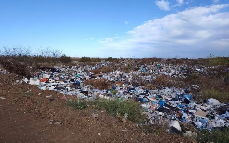 На востоке Крыма чиновников заставят заняться забытым мусорным полигоном