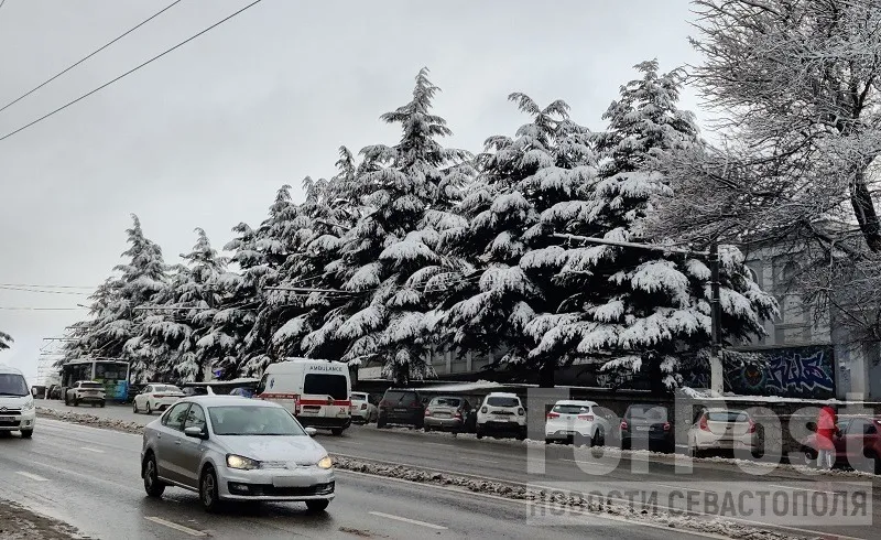 Крым снова накроет мокрым снегом и сильным ветром